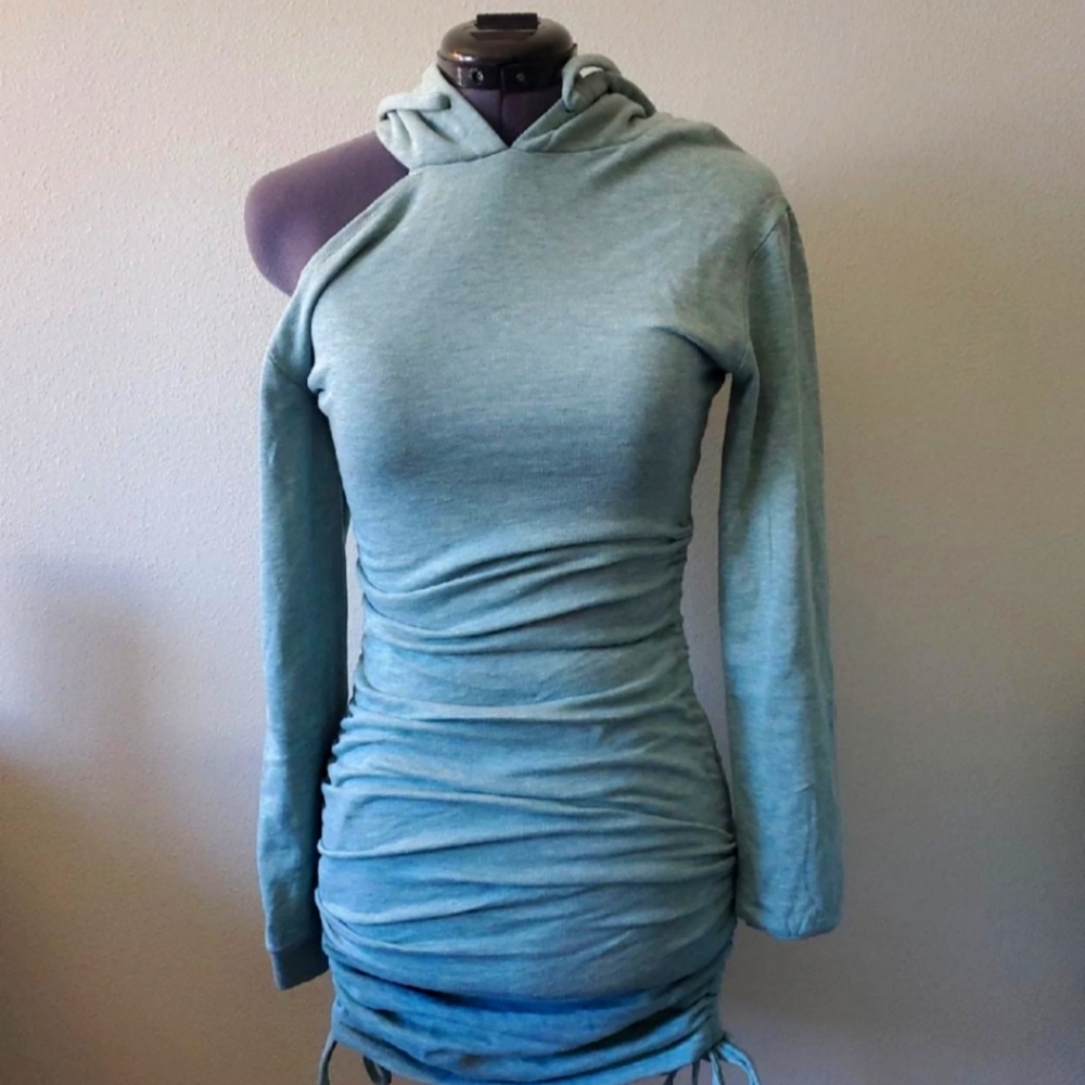 Sweatshirt dress